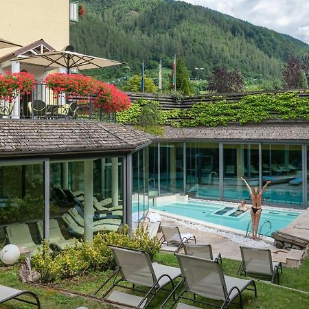 Alpholiday Dolomiti Wellness & Family Hotel Dimaro Bagian luar foto