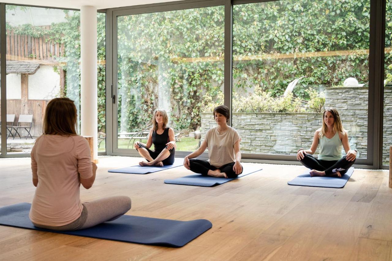 Alpholiday Dolomiti Wellness & Family Hotel Dimaro Bagian luar foto