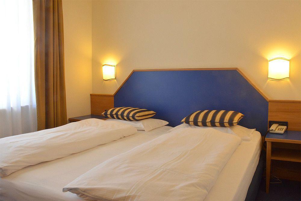 Alpholiday Dolomiti Wellness & Family Hotel Dimaro Bagian luar foto